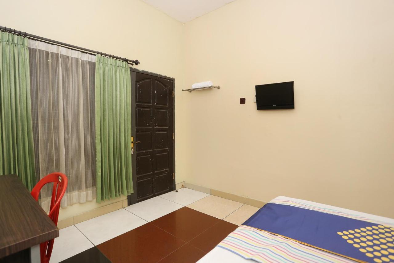 Spot On 2358 Aster Homestay Melati Exteriér fotografie