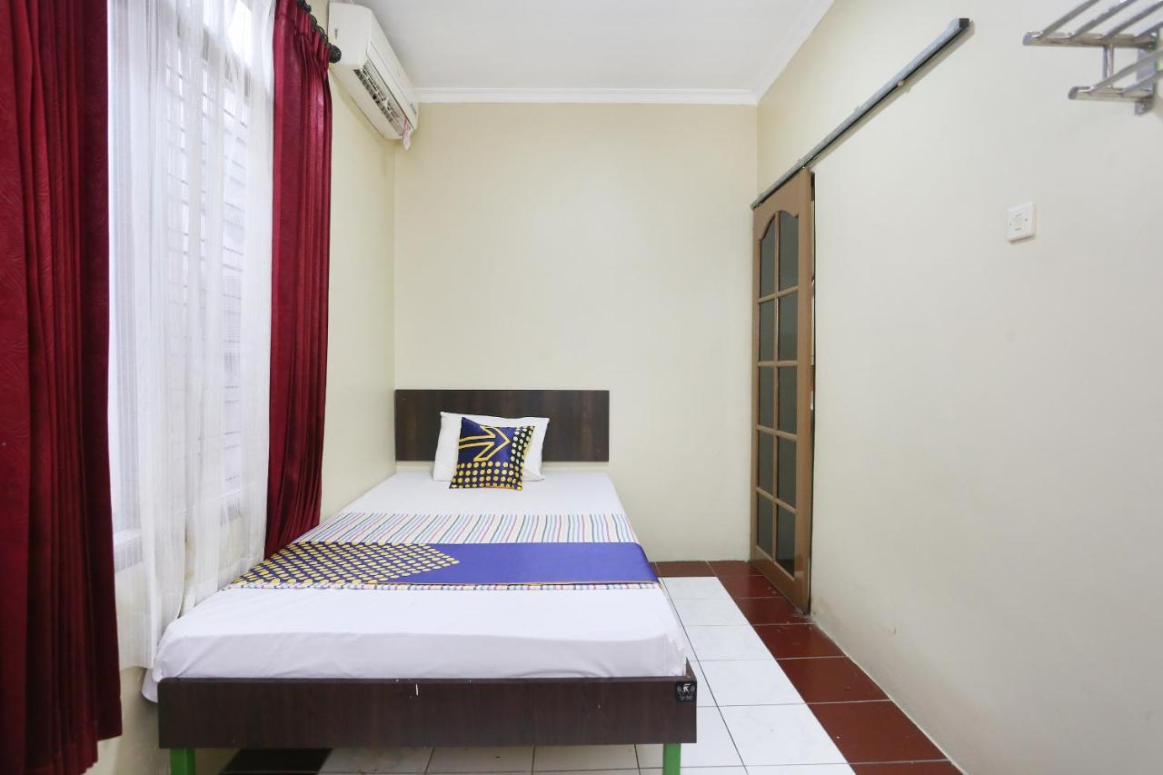 Spot On 2358 Aster Homestay Melati Exteriér fotografie