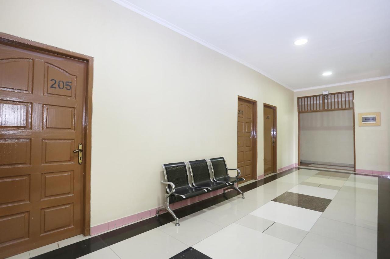 Spot On 2358 Aster Homestay Melati Exteriér fotografie