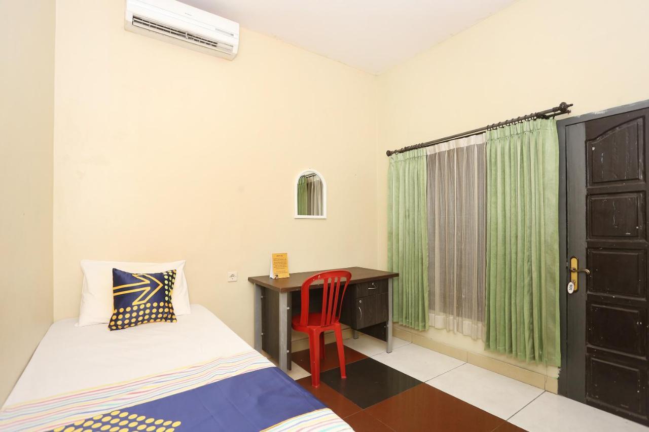 Spot On 2358 Aster Homestay Melati Exteriér fotografie